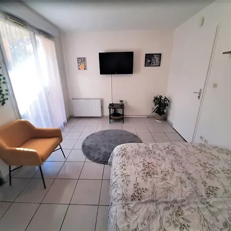 Et Moderne Grand Confort * Тулуза